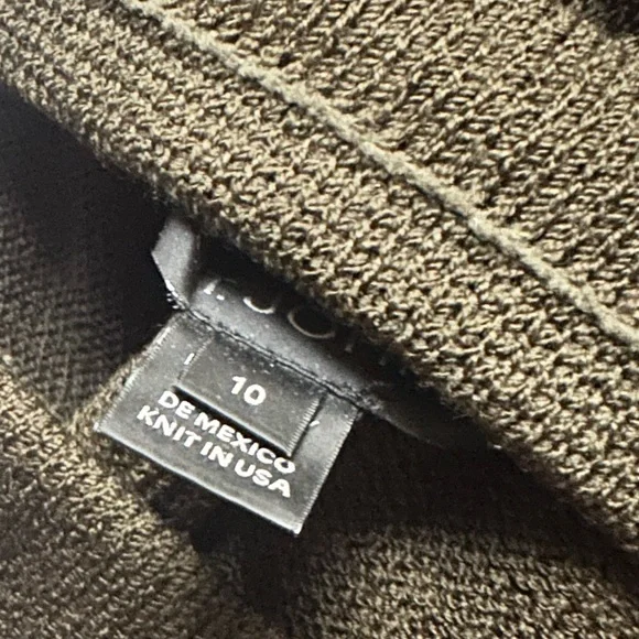 ST. JOHN 3 PIECE SWEATER PANT SET - Picture 13 of 13